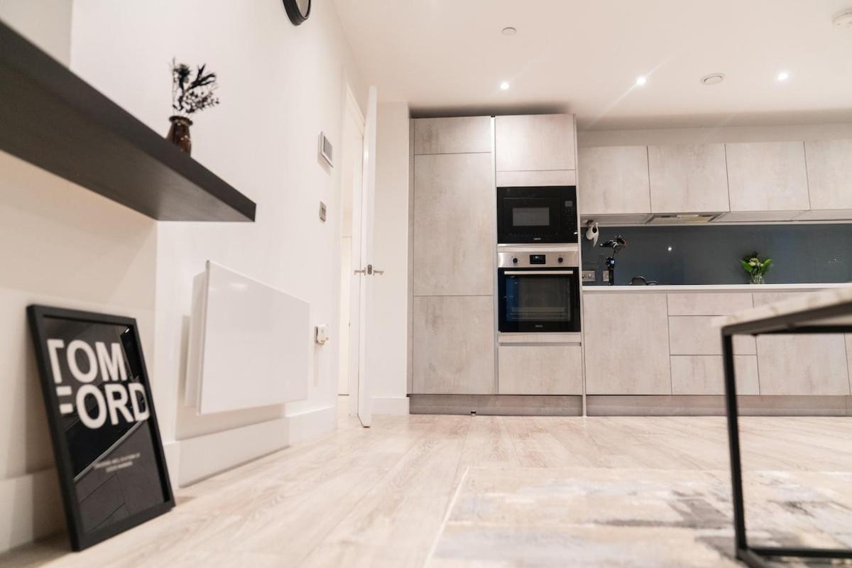 Luxury 2 Bed Penthouse With Stunning Views In Manchester City Centre Extérieur photo